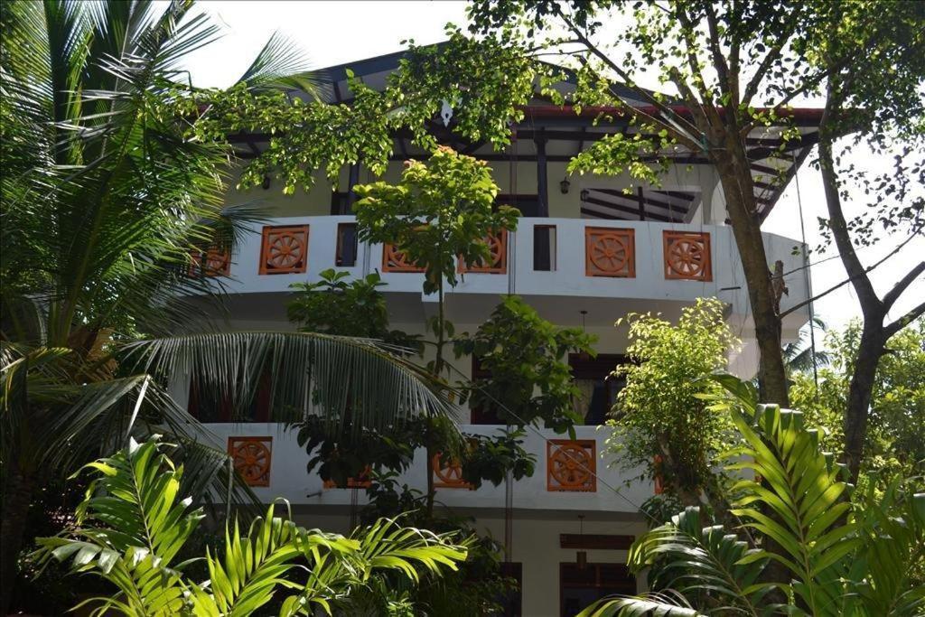 Sunil Garden Guesthouse Unawatuna Exterior foto
