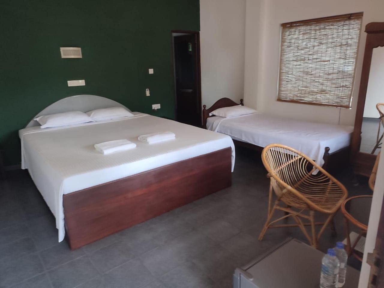 Sunil Garden Guesthouse Unawatuna Exterior foto